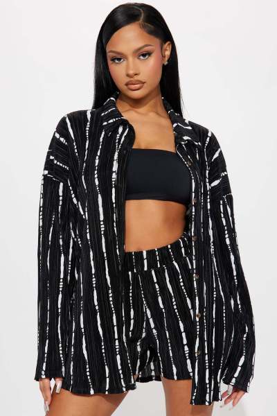Sexy and fashionable two piece embossed printing set