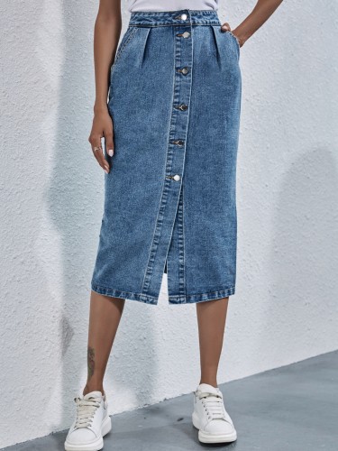 Fashionable high waisted single breasted denim half length skirt