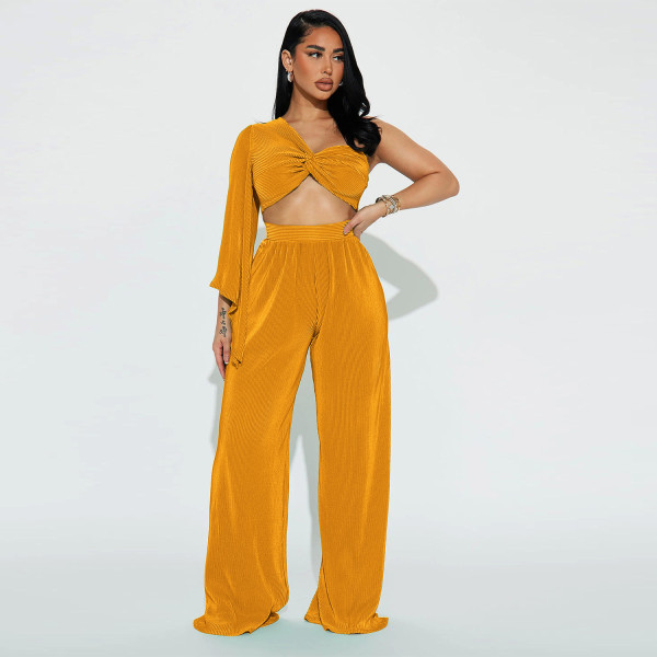 One shoulder long sleeved top and pants two-piece set