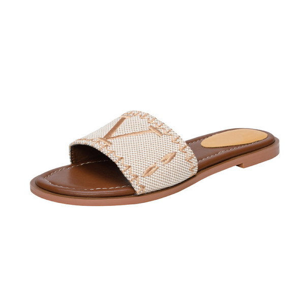 Embroidered flat bottomed slippers