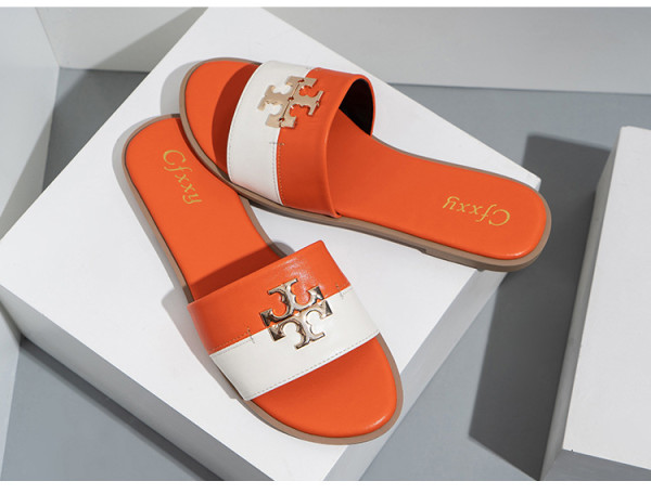 One line sandals for women