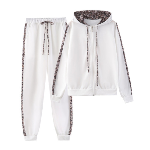 Leopard print long sleeved printed zippered sweater pants set