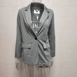 Flip collar slim fitting style suit