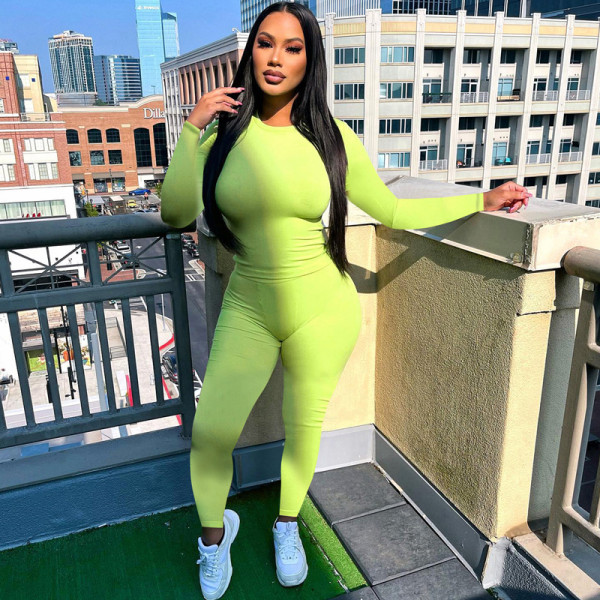 Tight fitting long sleeved one piece top and pants sports casual set