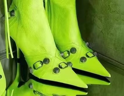 Pointed thin heeled high heeled women's boots with metal buckle high barrel tassel boots short style