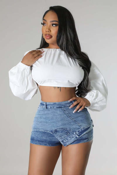 Wear versatile jeans, shorts, and overalls before and after