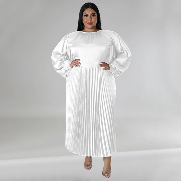 Pleated round neck long dress with long sleeves