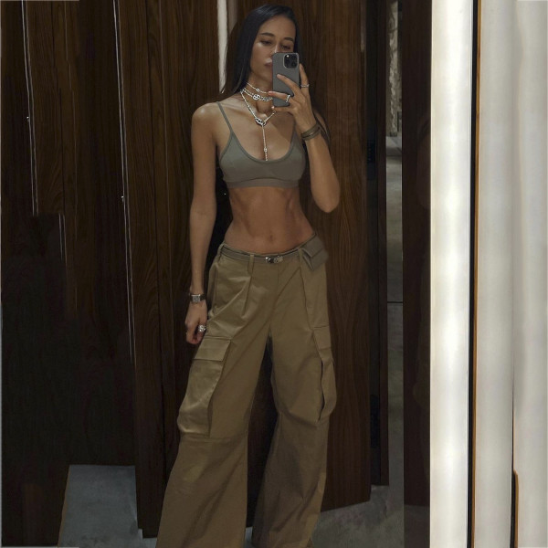 Low rise loose woven pants with multiple pockets for work wear pants
