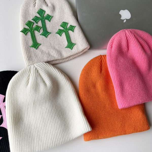 Cross wool hat