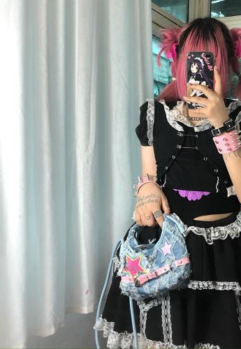 Five-pointed star patch design raw edge denim crossbody bag