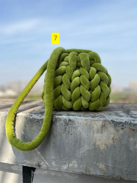 Versatile handbag