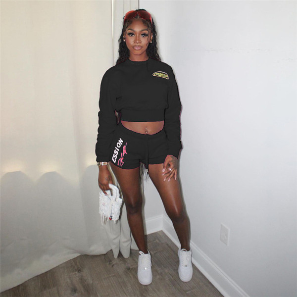 Printed slim fitting long sleeved sweater sexy buttocks casual shorts set