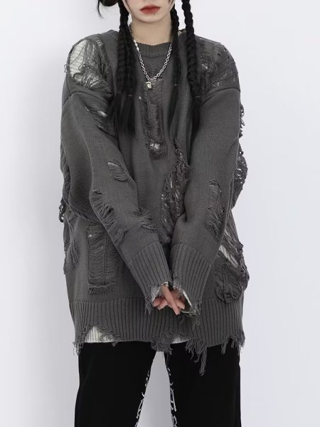 Versatile long sleeved low round neck sweater
