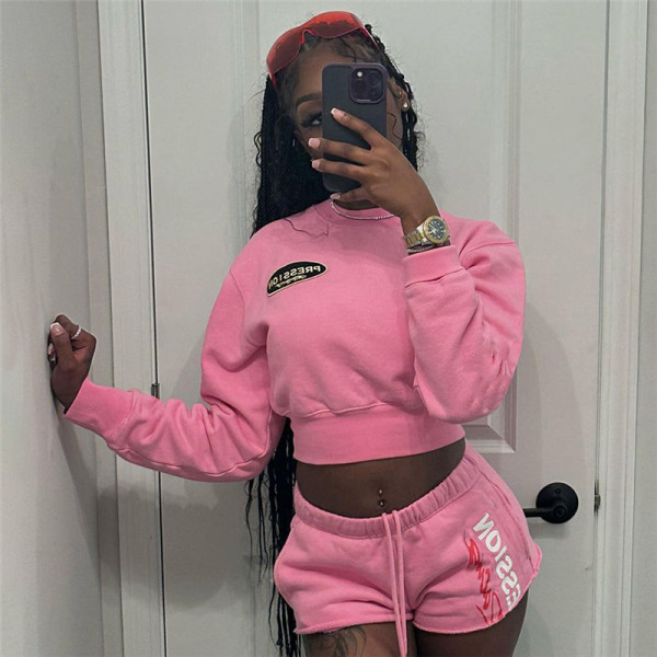 Printed slim fitting long sleeved sweater sexy buttocks casual shorts set