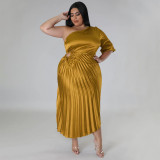 Fashionable and sexy diagonal shoulder drawstring pleated dress