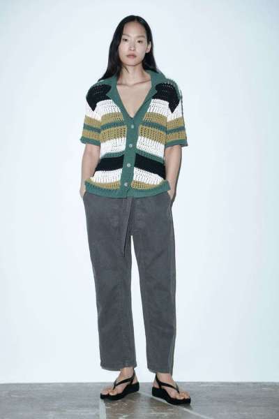 Slim fitting knitwear