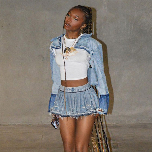 Pleated sexy buttocks wrapped denim skirt