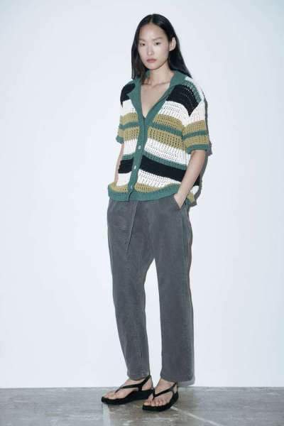 Slim fitting knitwear