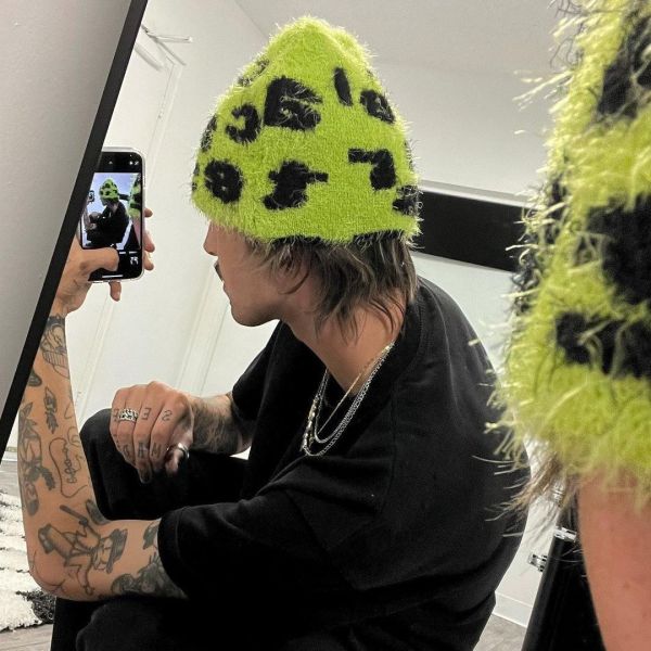 Versatile knitted fleece hat