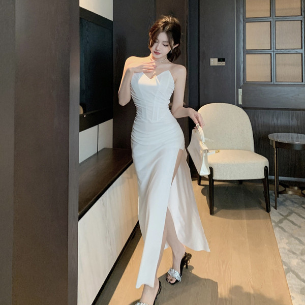 Sharp pointed chest cut dress with waistband and buttocks wrapped long dress for women