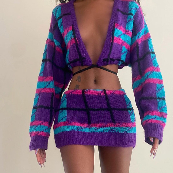Knitted contrast color low neck tie long sleeved top slim fitting half skirt set