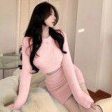 Two piece set of knitwear, sweater, buttocks and skirt