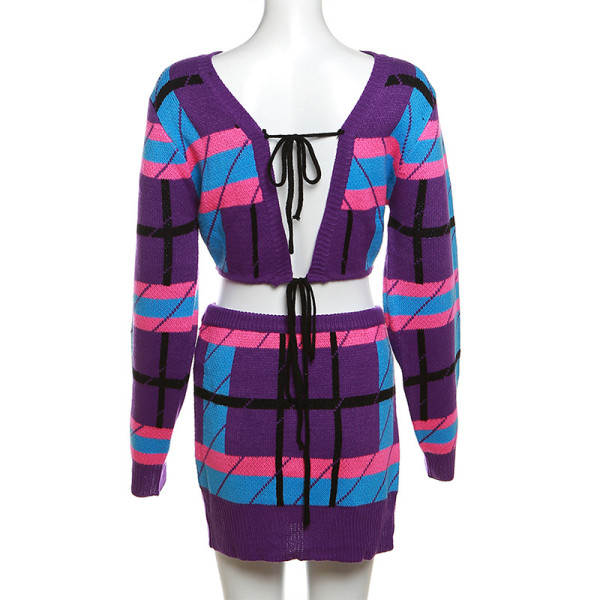 Knitted contrast color low neck tie long sleeved top slim fitting half skirt set