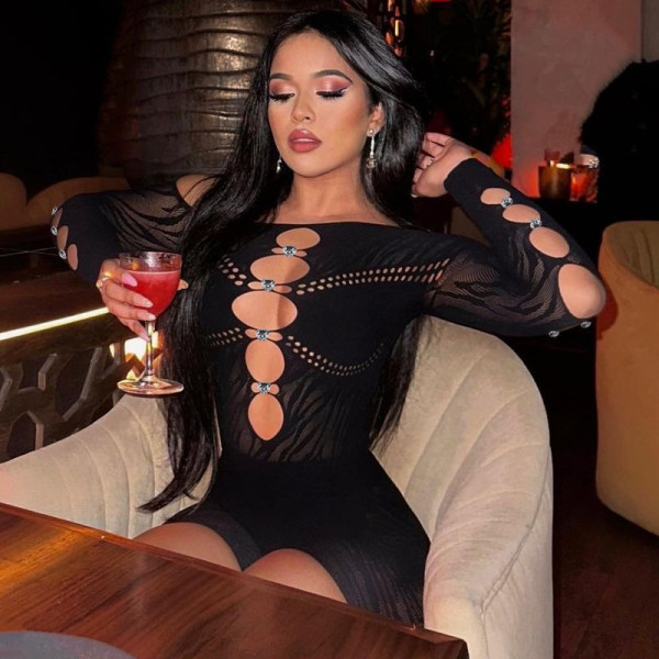 Diagonal shoulder long sleeved diamond cut out sexy slim fitting jumpsuit shorts