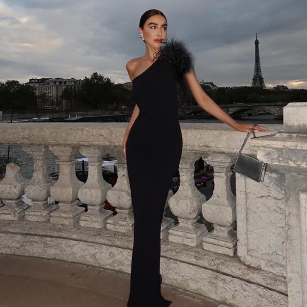 Diagonal collar waist wrapped buttocks long skirt