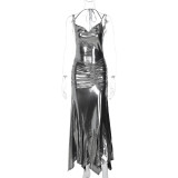 Solid color dress with suspender