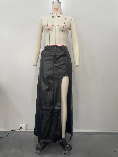 Women's high slit PU skirt can be worn in all seasons