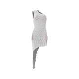 Solid color diagonal shoulder dress