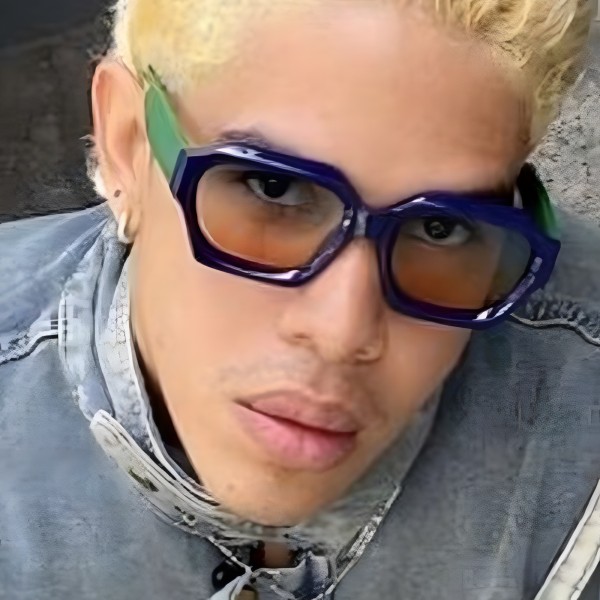 Polygonal irregular sunglasses