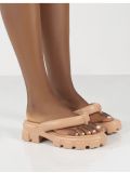 Mid heeled square heel breathable and elevated round toe herringbone sandals
