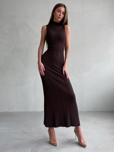 Knitted high necked sleeveless tight fitting skirt