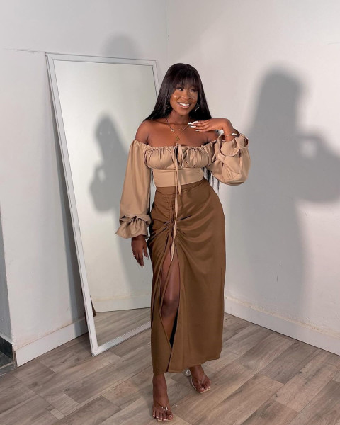 Square necked flared sleeve short top with split half skirt