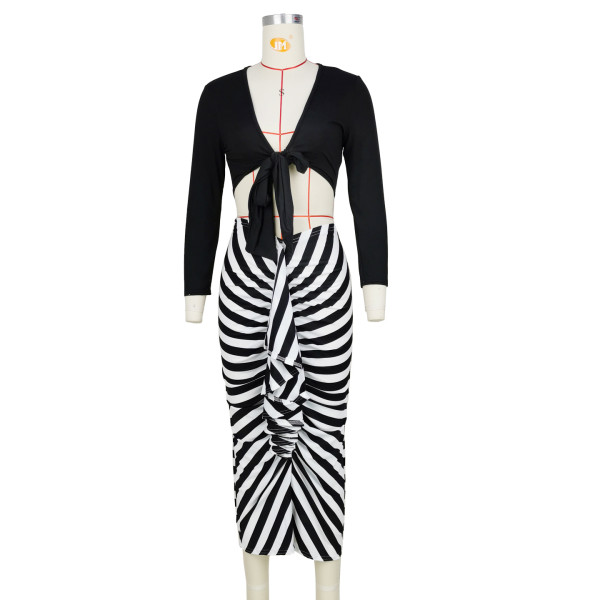 Long sleeved strappy cardigan striped black ear edge ruffle skirt set