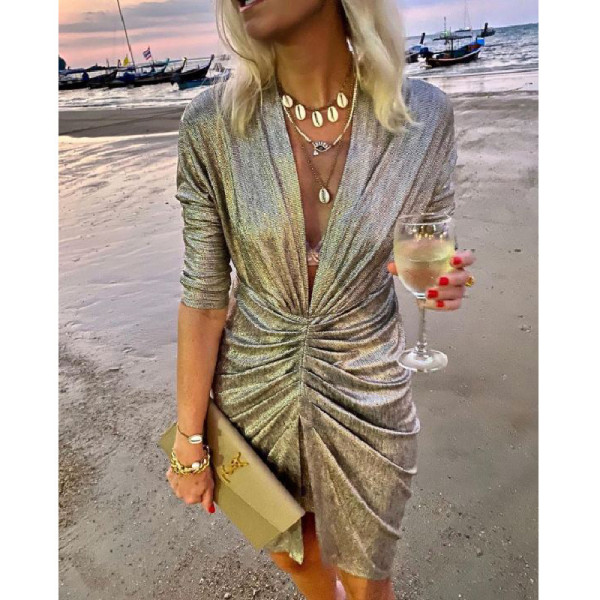 V-neck pleated long sleeved dress