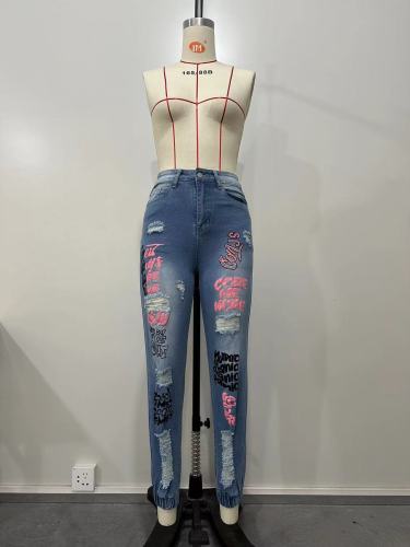 Fashionable letter cut monkey leg jeans
