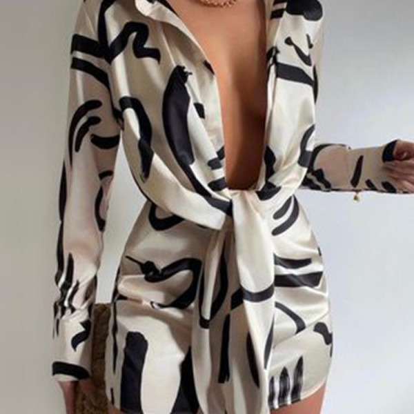 Design sense niche long sleeved comfortable slimming dress