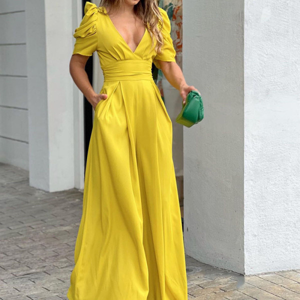 Fashionable and elegant oversized wide leg jumpsuit