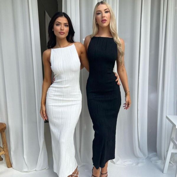 Slim fit dress with suspender, fashionable and sleeveless skirt feel