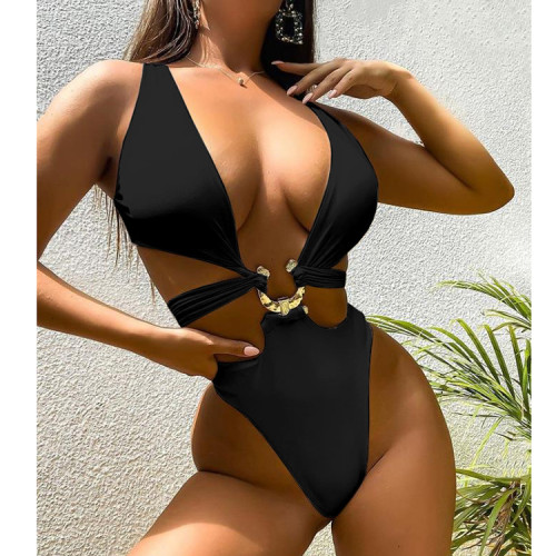 Chest metal buckle connected bikini