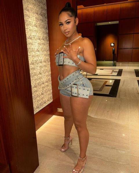 Elastic strapless belt set