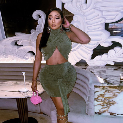 Fake two pieces of sexy slim fit short skirt set with exposed navel and buttocks