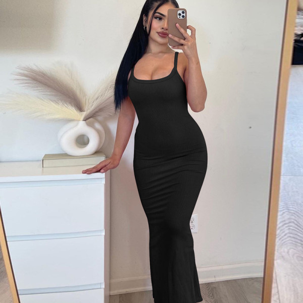 Open back slim fit solid color suspender dress