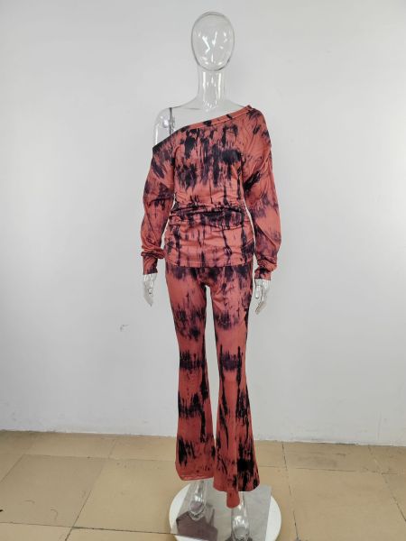 Women's long sleeved printed off shoulder tight fitting set