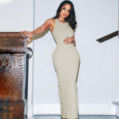 Solid color slim fit round neck sleeveless dress