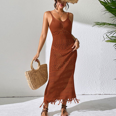 Slim fitting fringe beach skirt sleeveless knitted V-neck dress