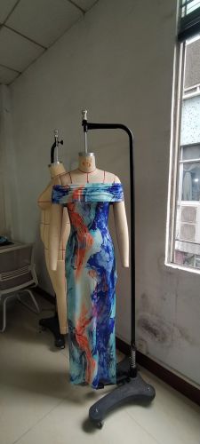 Fashionable and sexy dress